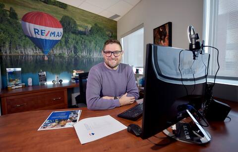 Nicolas Geoffroy-Brûlé, agency manager at RE/MAX, points out that the market is still very tight, even if sales have fallen.