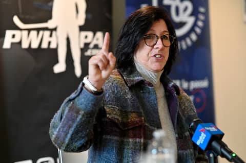 Women's Hockey: The Return of Canadian Women?