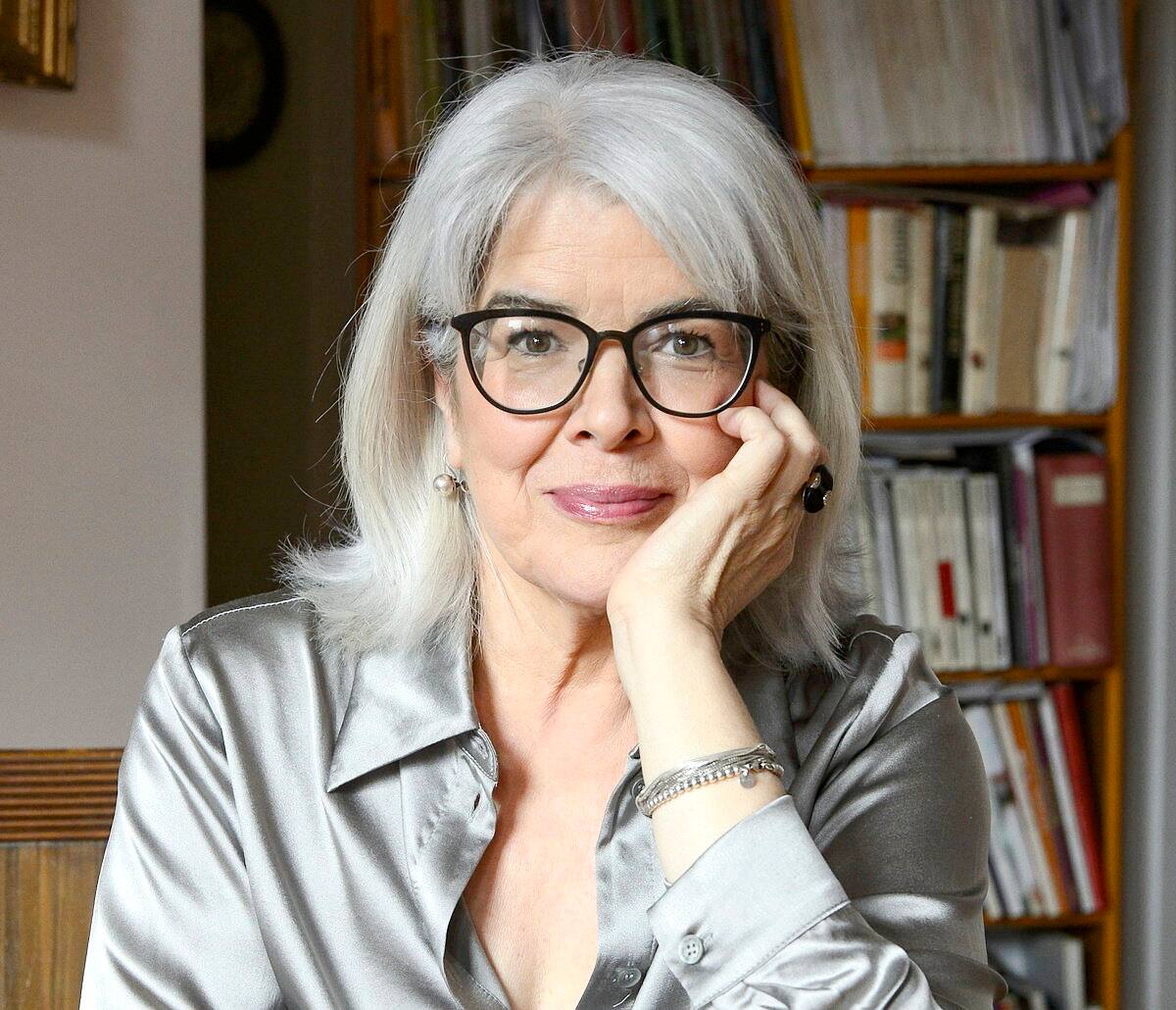 VIDÉO | «L’important, c’est qu’on lise de quelque manière que ce soit»: Chrystine Brouillet nous parle de la relation privilégiée entre les auteurs et les lecteurs