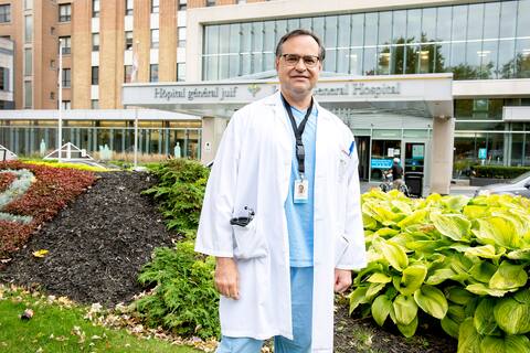 Dr. Carl Weiss, microbiologist