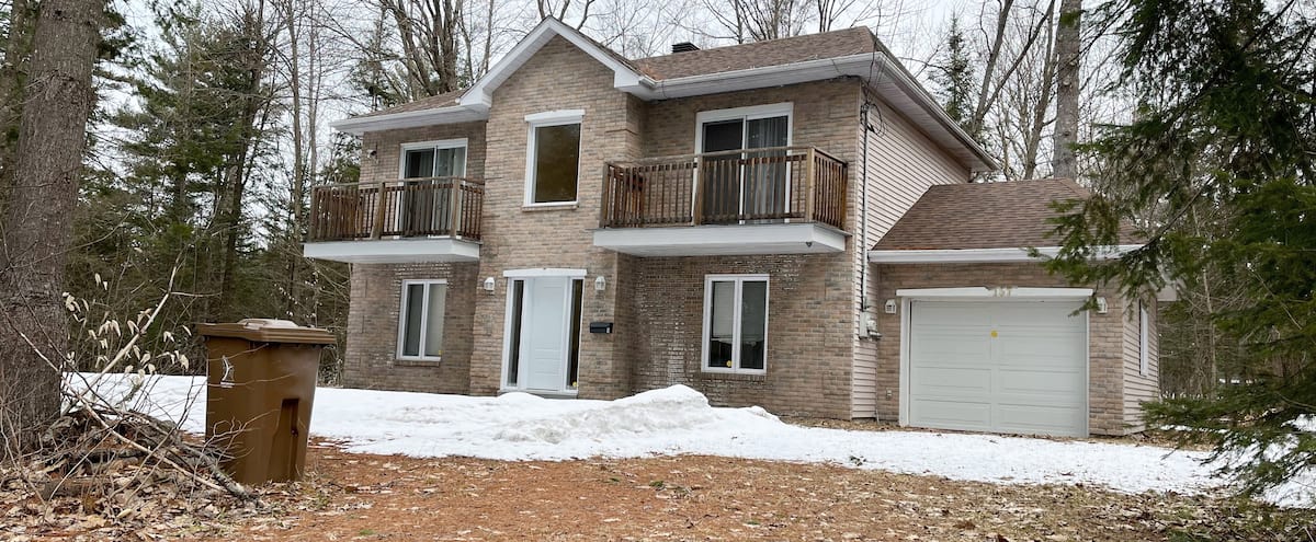 Espionnage russe au Québec: une mystérieuse demeure à Saint-Colomban