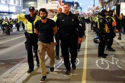 On Friday on the sidelines of the first rallies of the demonstration in the federal capital