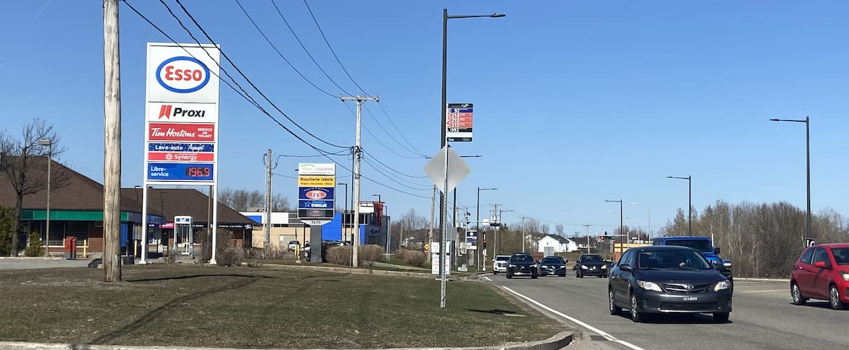 L’essence frôle les 2$ le litre