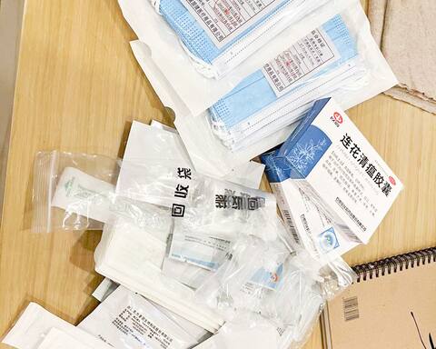 Şanghay sakinleri için iki günde bir evde tarama testleri yapıldı.