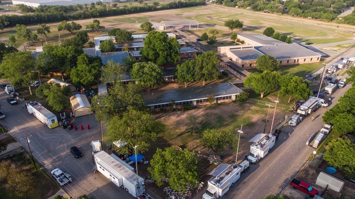 Une vidéo montre la lente réponse policière lors de la tuerie dans une école du Texas