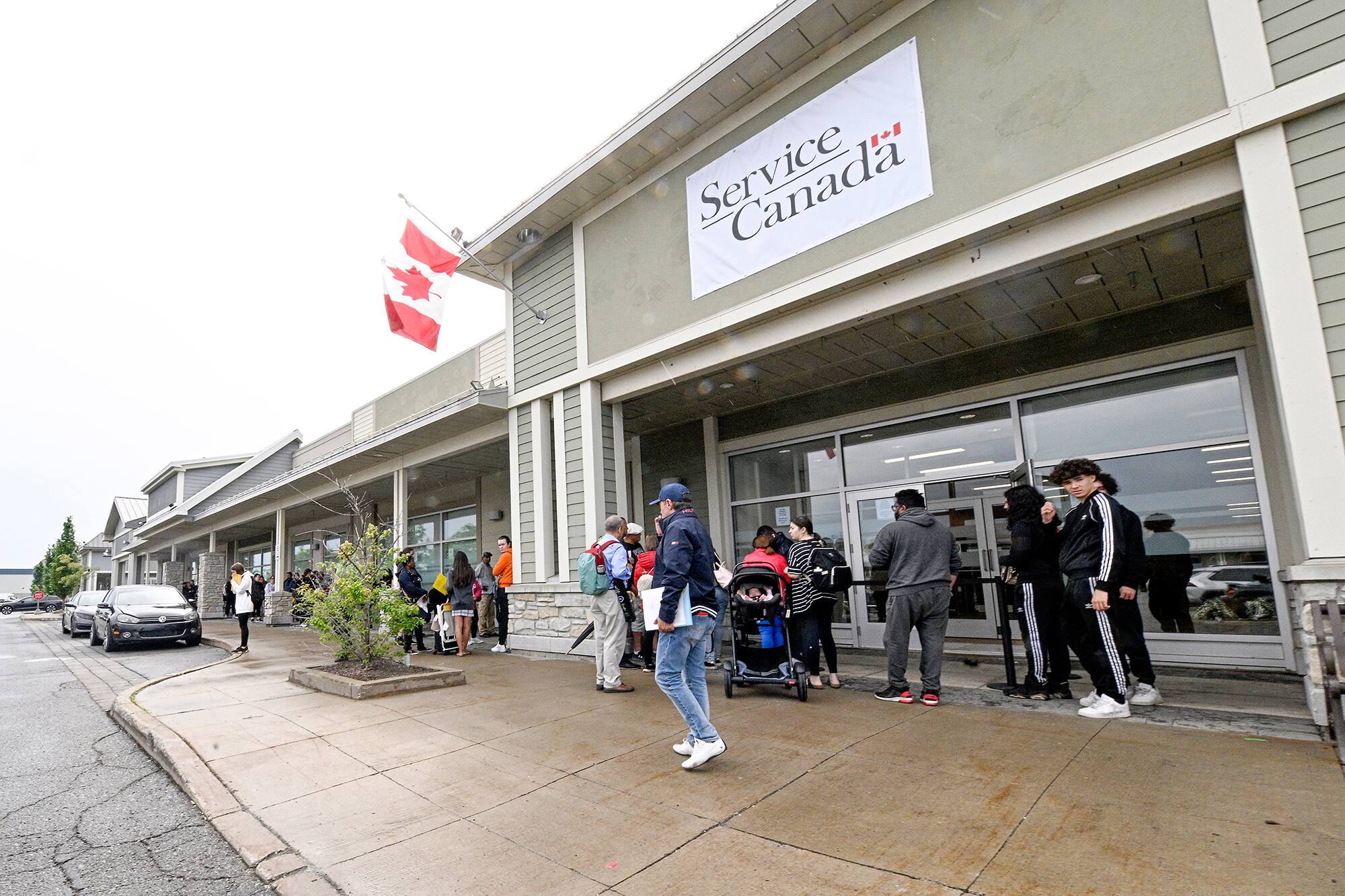 Crise des passeports: un fiasco de la ministre et ses fonctionnaires