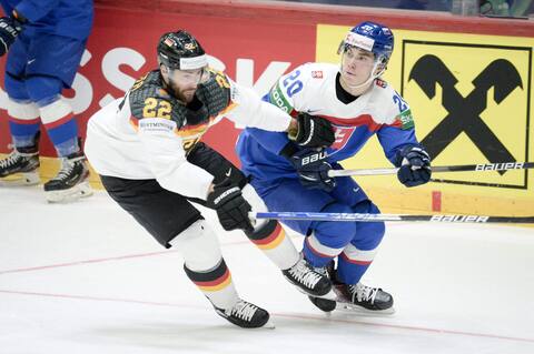 Slafkovský dans les couleurs de son pays au Championnat du monde.