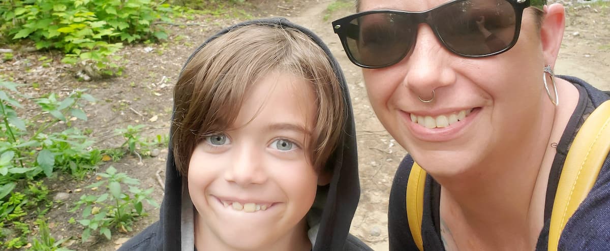 Crise du logement: sans logis avec son fils de neuf ans