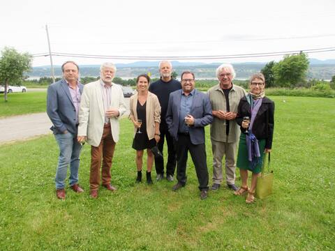 Des membres du conseil d’administration de la Fondation Félix-Leclerc : Steve Desgagné, le président John R. Porter, Gabrielle Filion, Michel Dallaire, Steve Couture, Pierre Lahoud et Johanne Tremblay.