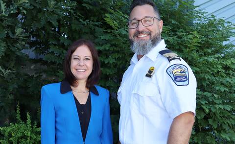 La directrice Geneviève Landry et le capitaine Francis Lepage