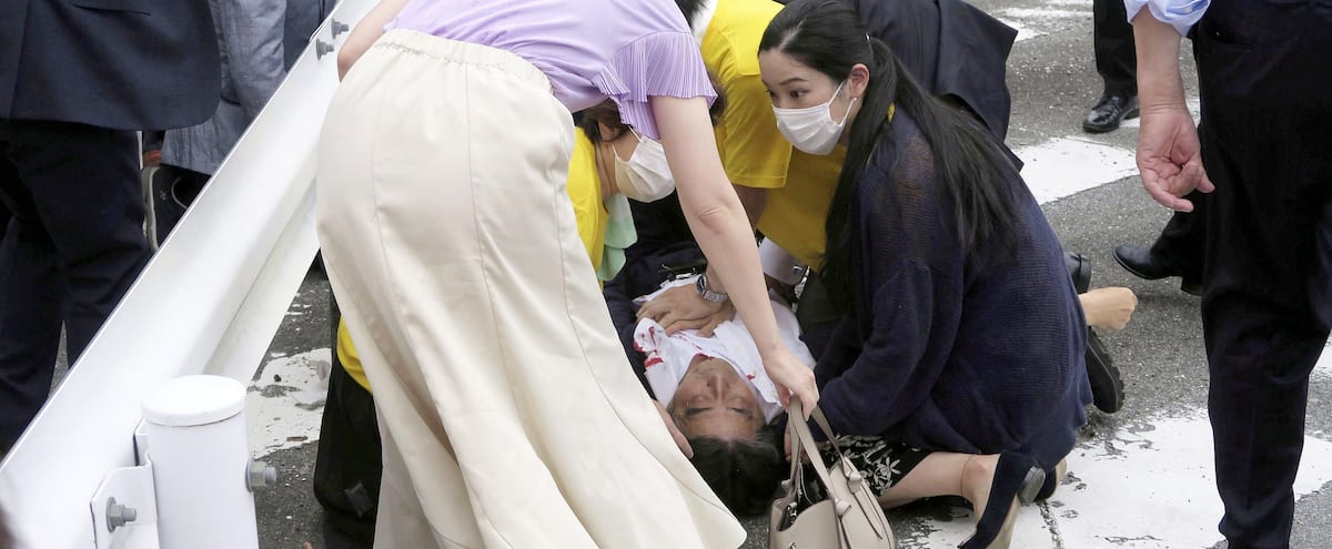 L’ancien PM du Japon atteint par balles lors d’un discours