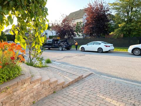 El automóvil robado en el que se encontraban los jóvenes fue cortado.