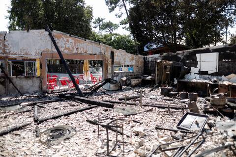 Les Flots Bleus campsite in the Gironde, reduced to ashes by wildfires.