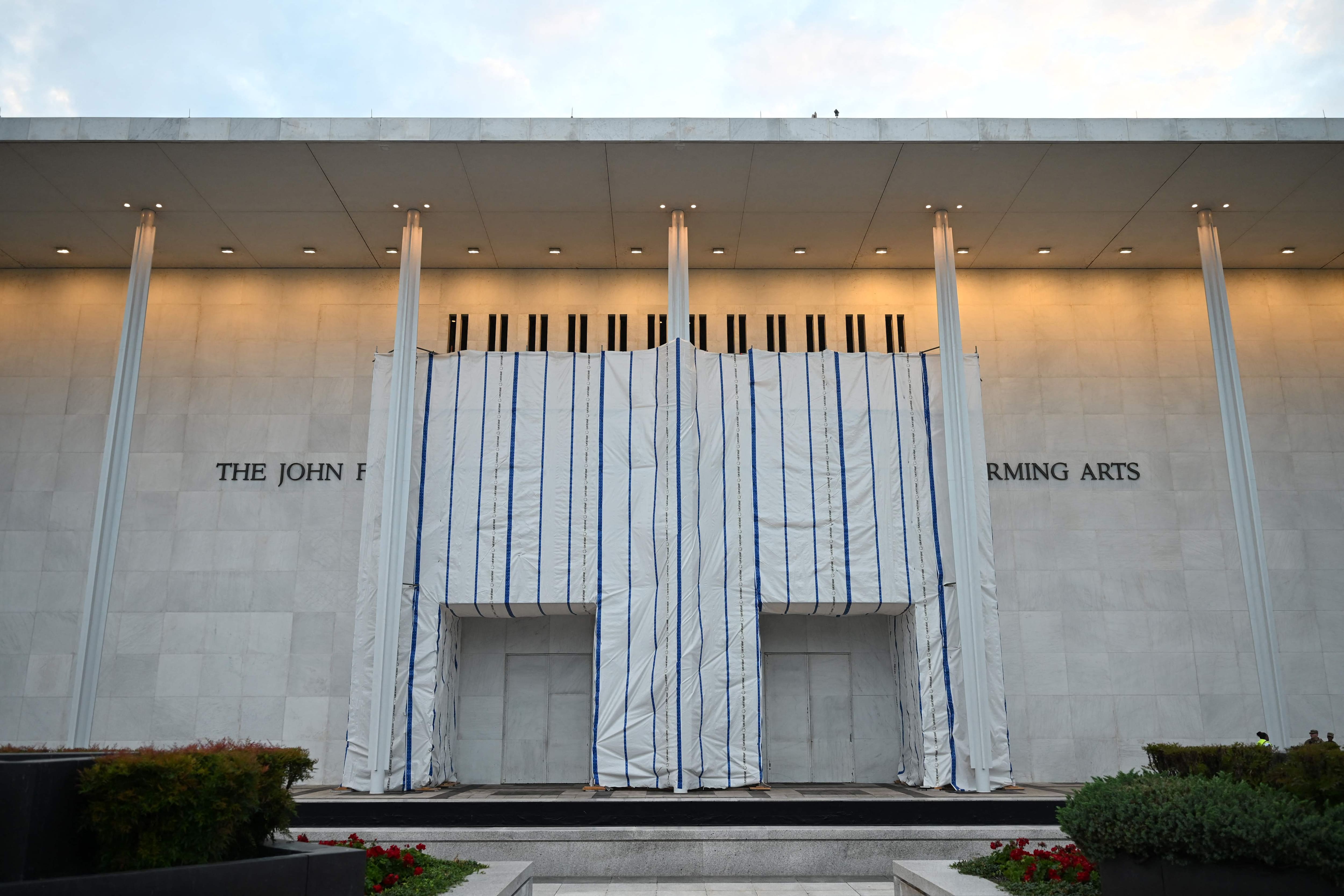 Appeals court rejects addition of Donald Trump’s name to Kennedy Center