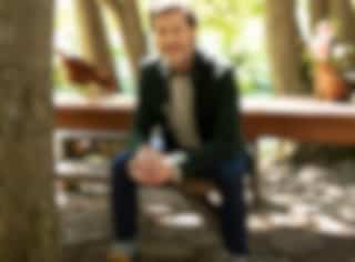 Voici qui chantera la nouvelle chanson-thème