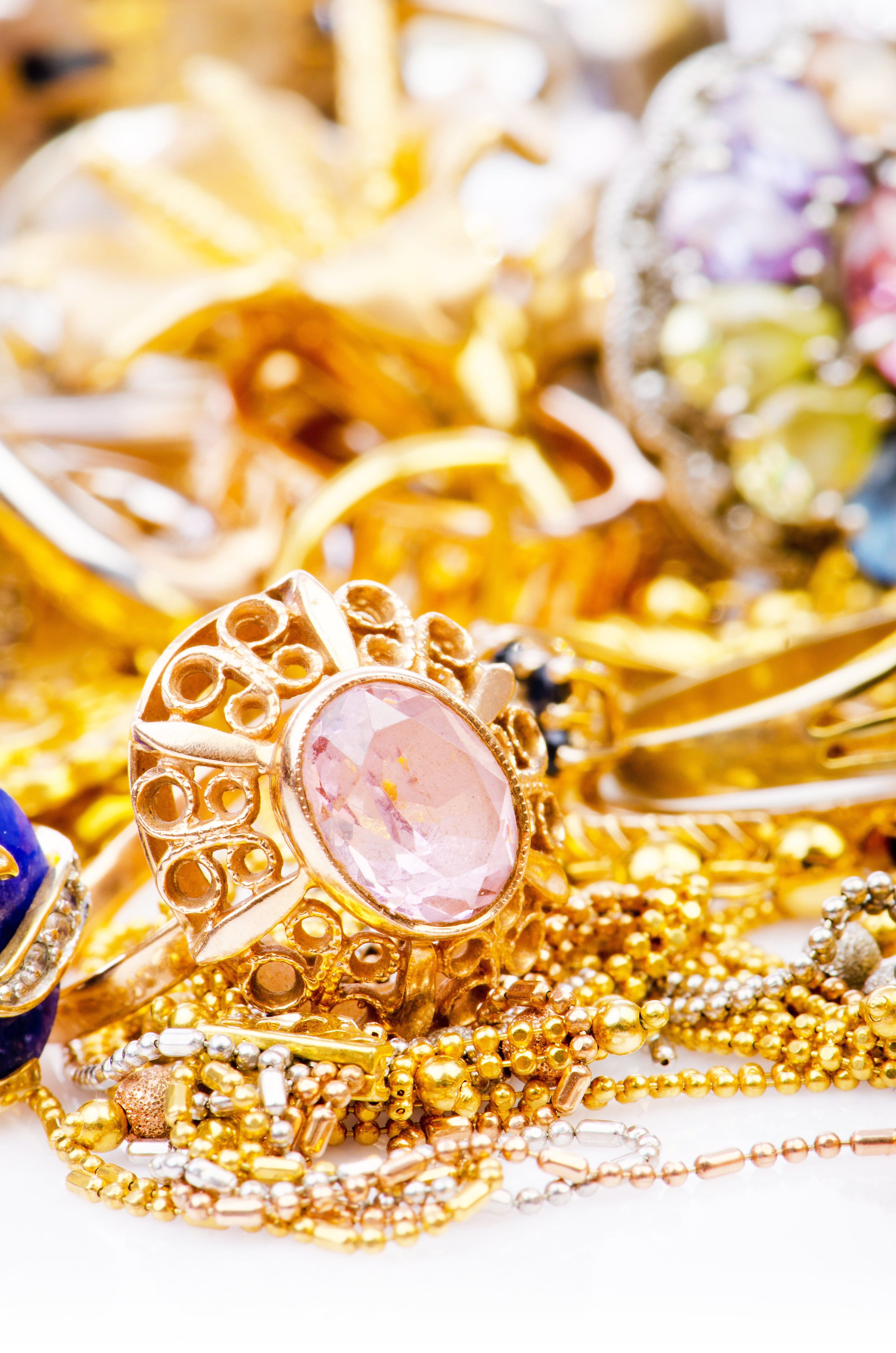 Vos bijoux peuvent valoir leur pesant d'or... pour le fisc