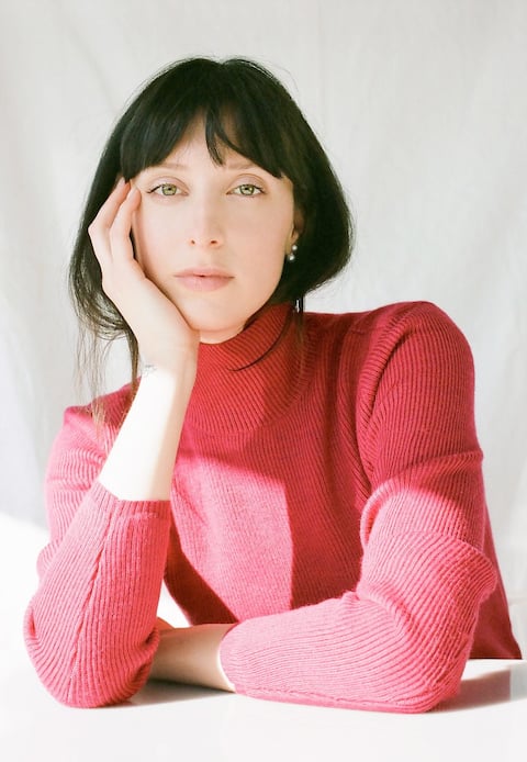 Sarah-Maude Beauchesne a signé le scénario du film, adapté de son propre roman.