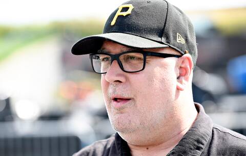 Le mettur en scène Jean-François Blais to orchestré des rencontres between artistes sur scène.