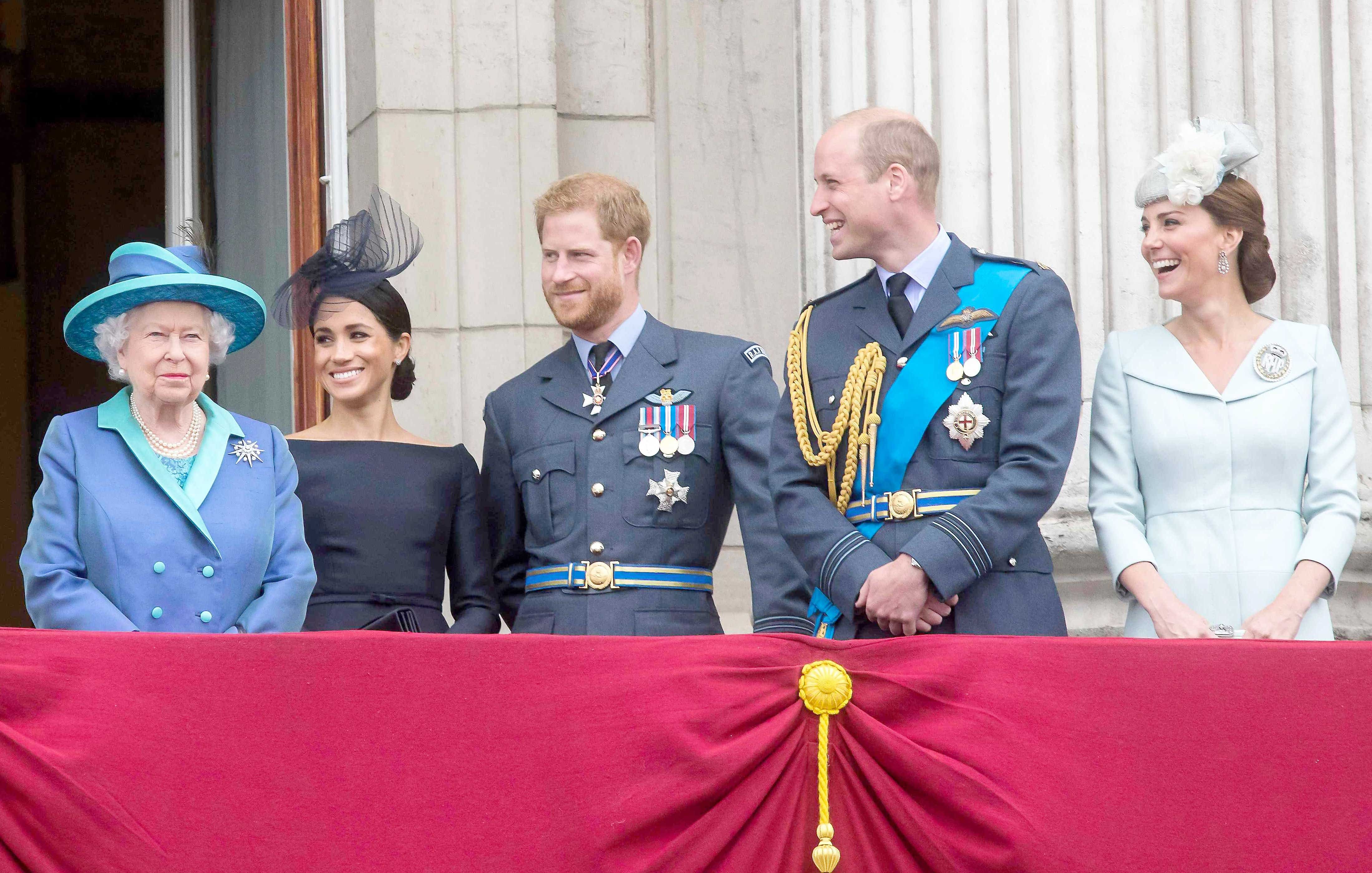 Histoires embarrassantes pour une Couronne en péril JDM