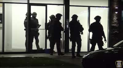 Marjorie Briand, narcotraficante, a su llegada al juzgado de Longueuil, el 10 de octubre de 2024. Foto Agence QMI, JOEL LEMAY