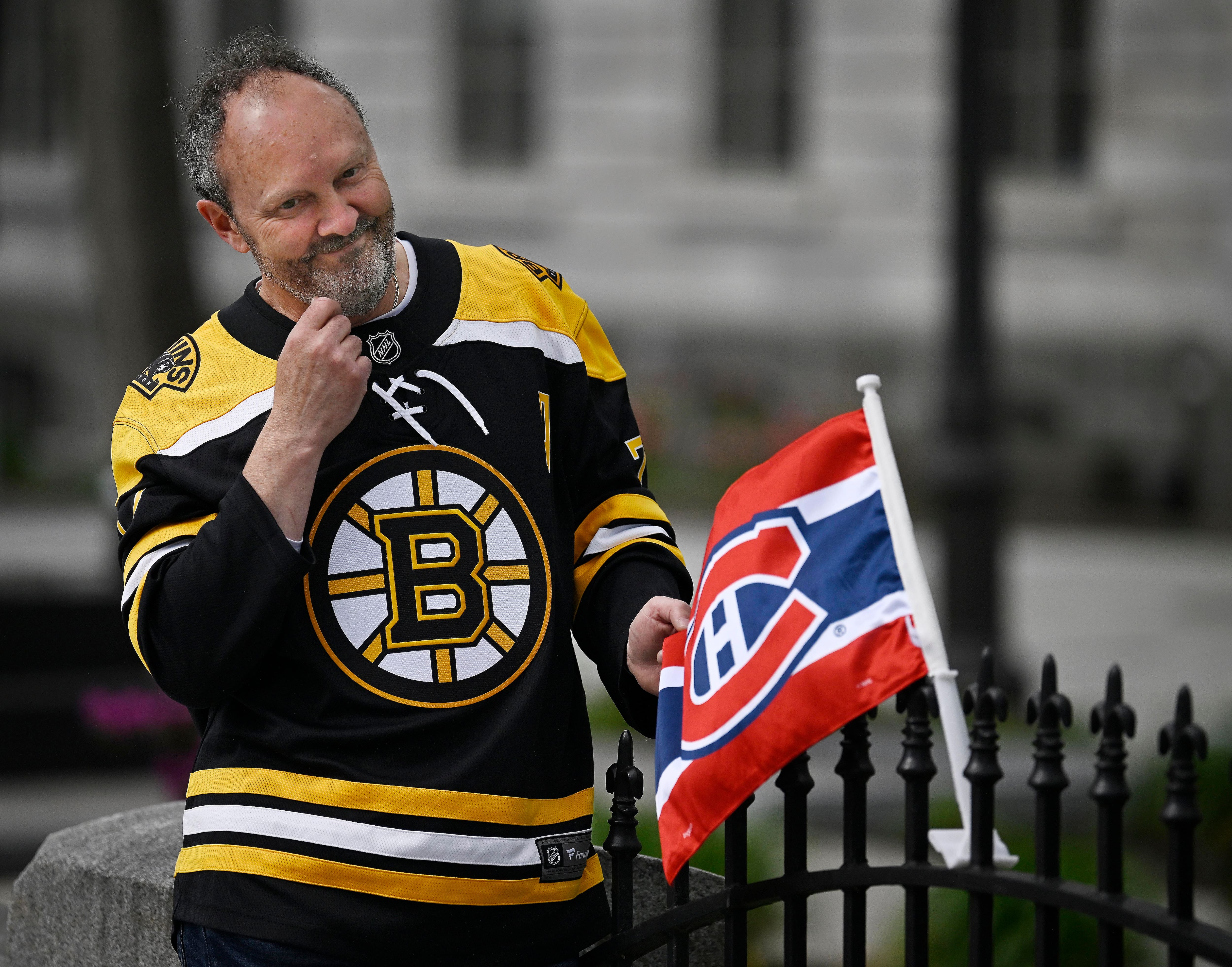 Je suis un fan fini des Bruins... mais je vous souhaite la coupe à Montréal!