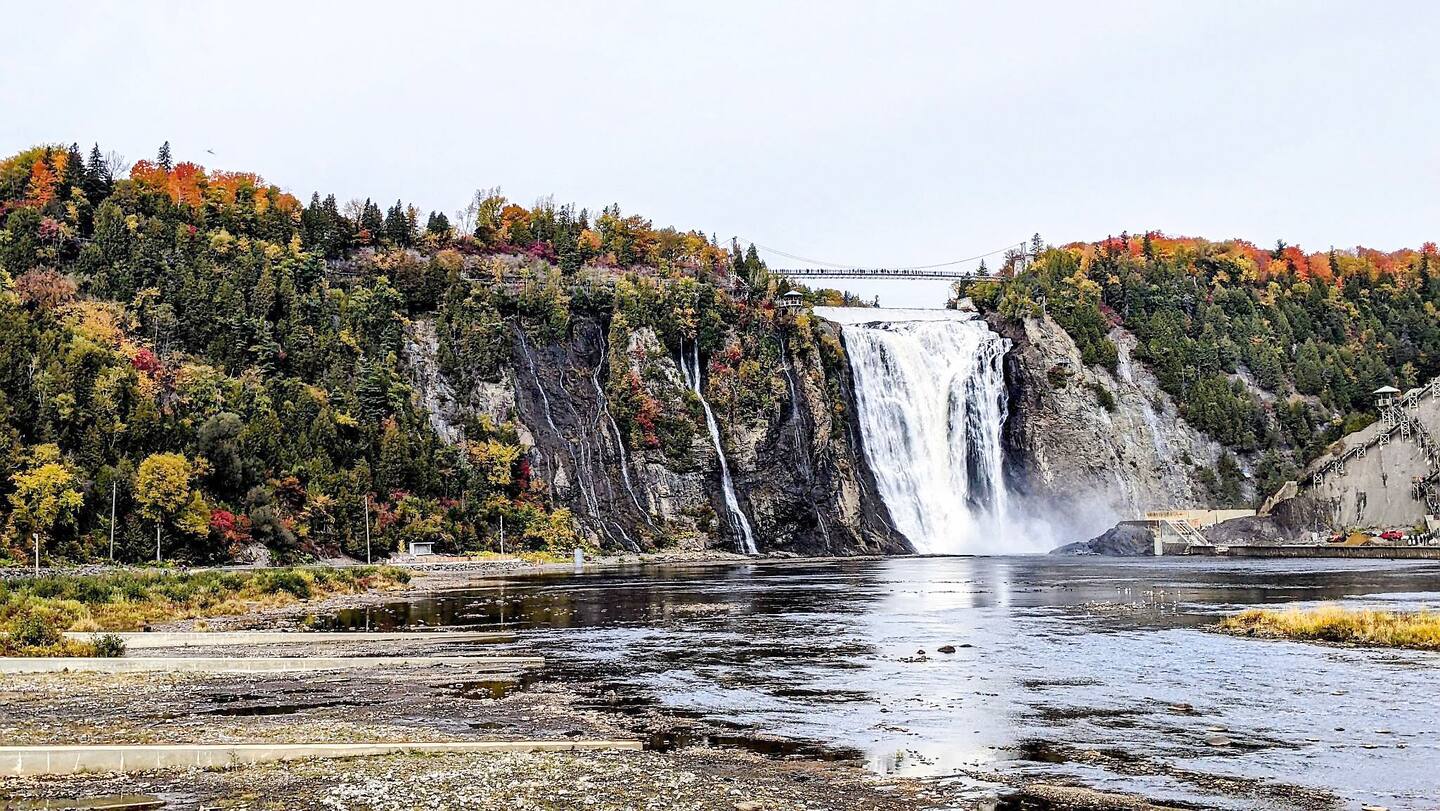 La passerelle de la chute Montmorency se fait toujours attendre