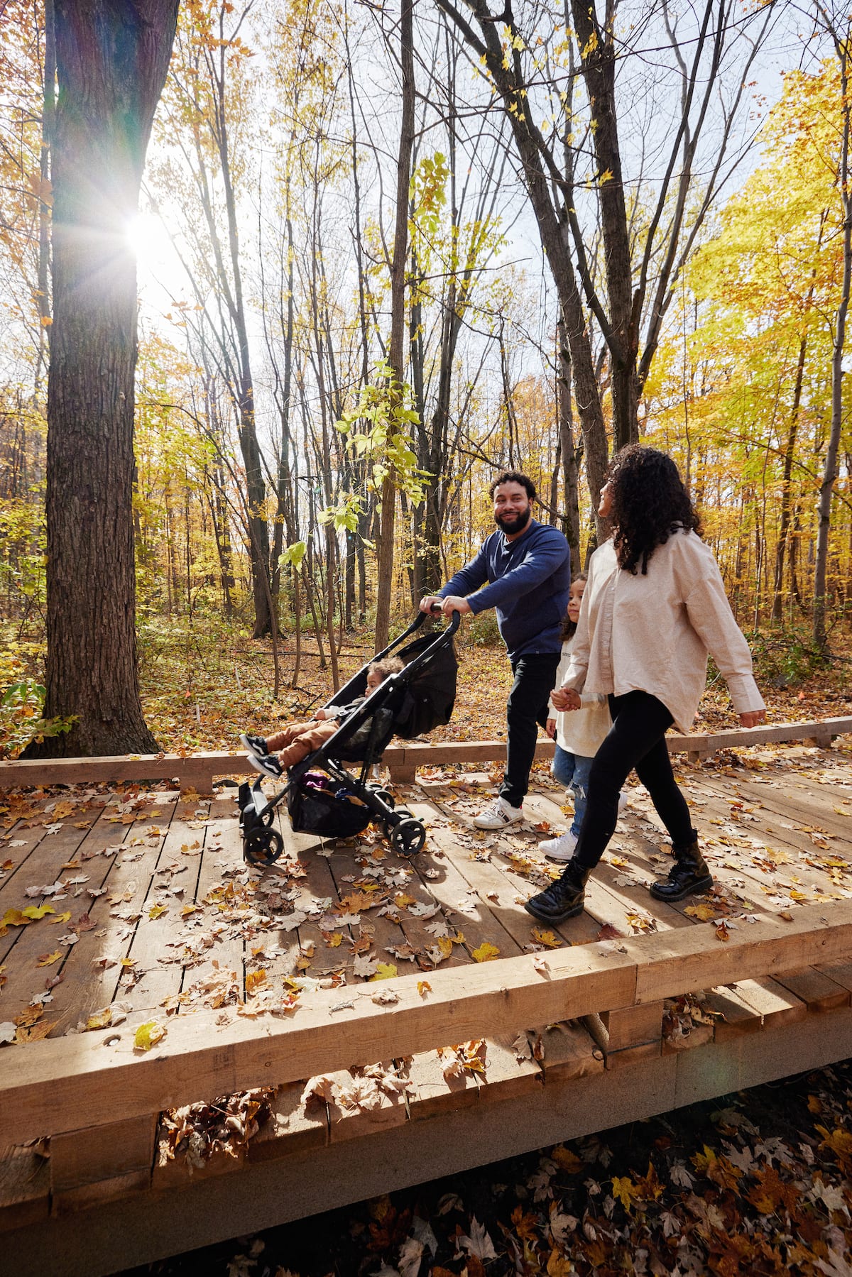 Marcher en forêt à Laval | Le Journal de Montréal
