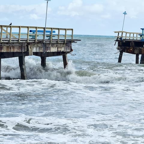 El muelle de Lauderdale-By-The-Sea se ha derrumbado parcialmente.