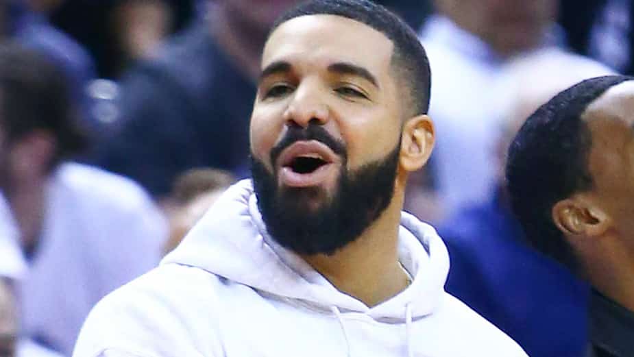 Image principale de l'article Drake perd 2 millions $ dans un pari sportif