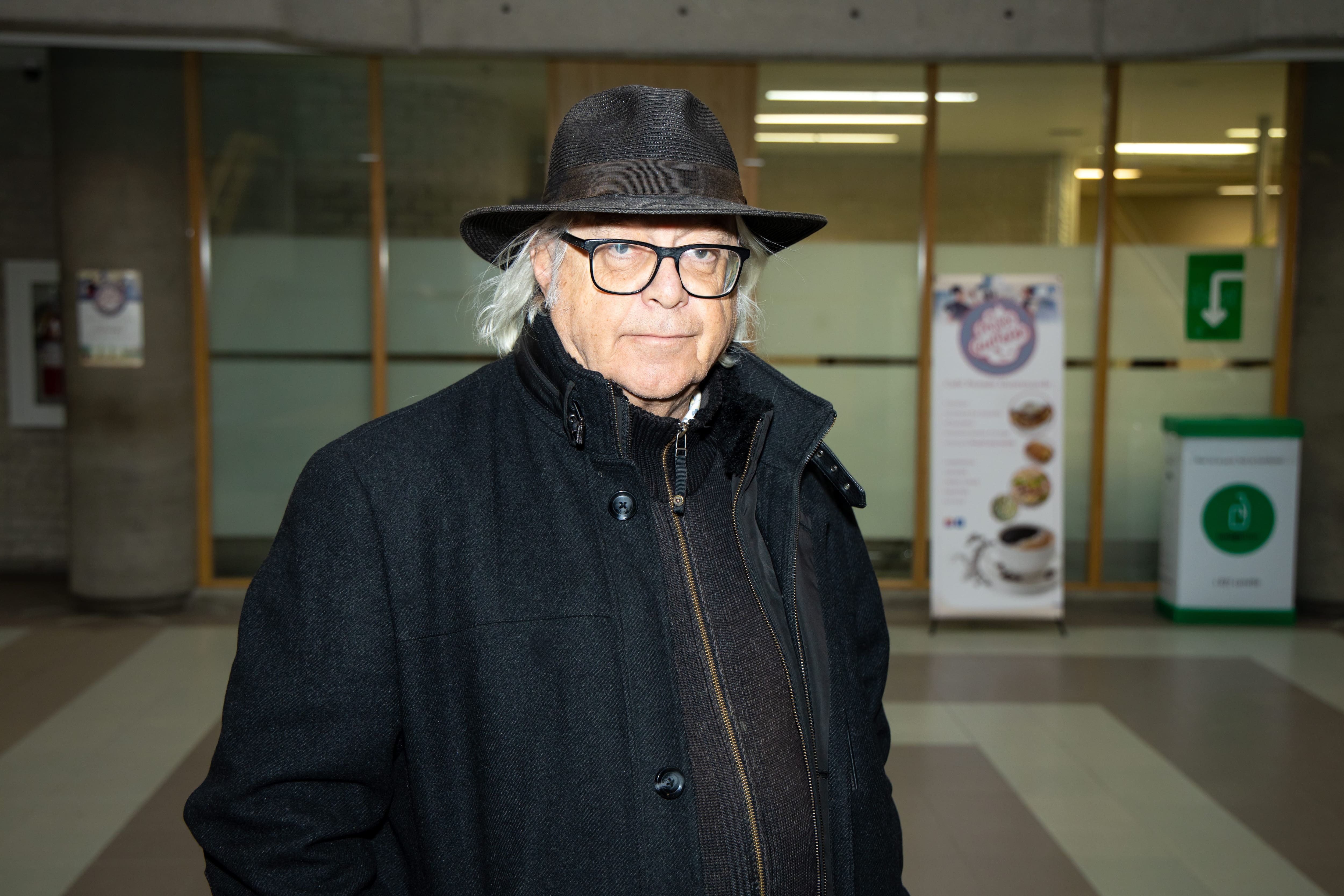 Envoy&eacute; en prison pour une fraude de pr&egrave;s de 1 M$: l'animateur Mario Lirette libre, mais sous stricte surveillance