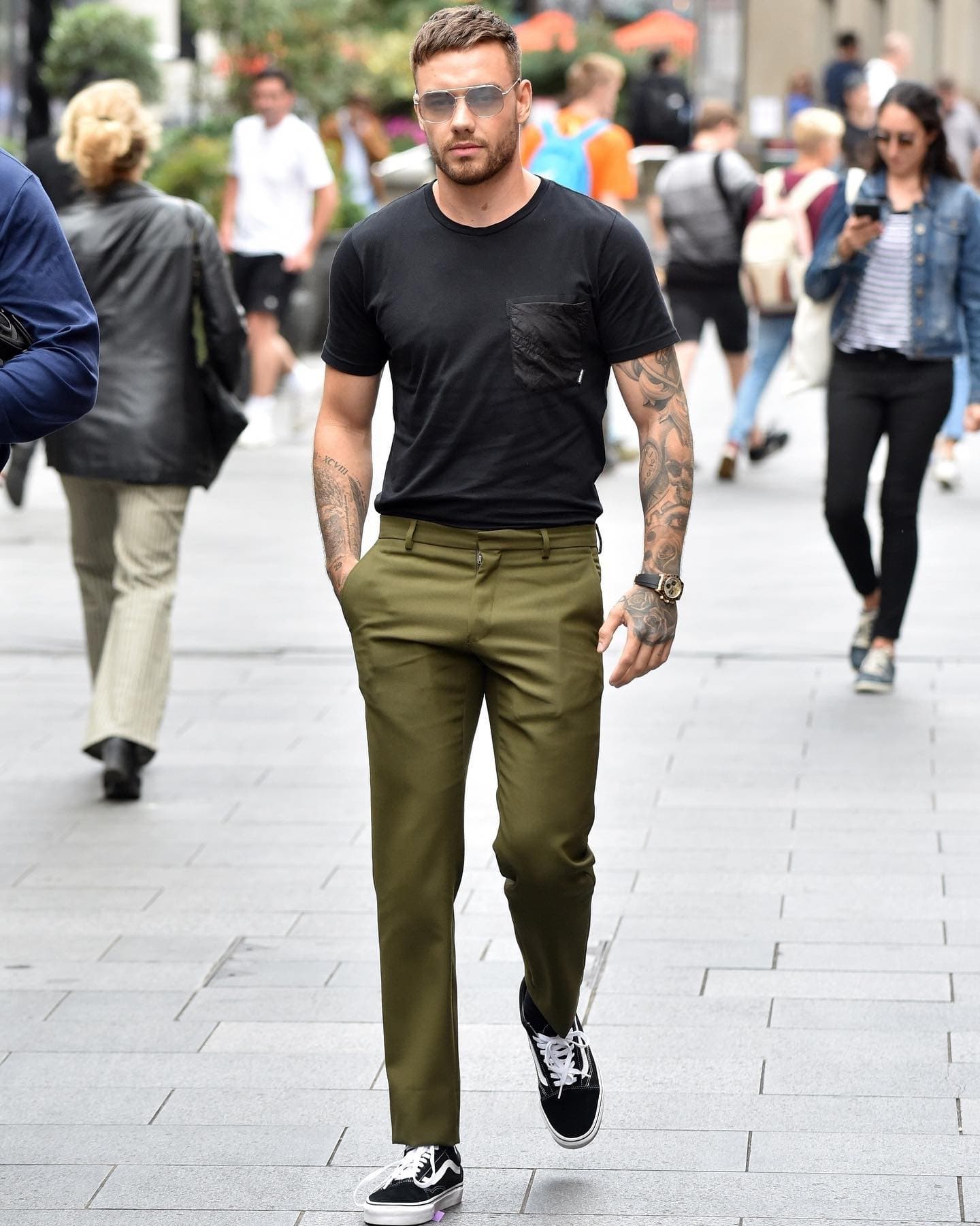 Aperçu avec l'employé lui ayant fourni des drogues