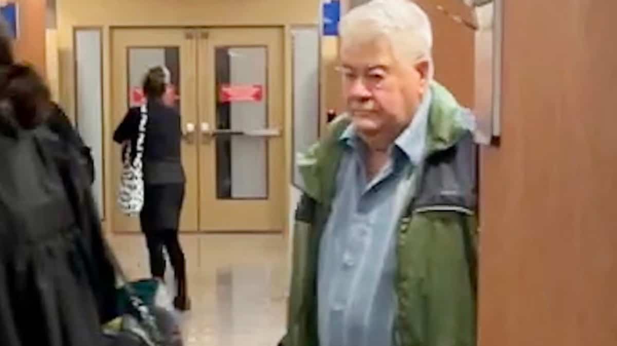 «Il a tué l’enfant que j’étais»: un abuseur rattrapé par son passé espère la clémence de la juge