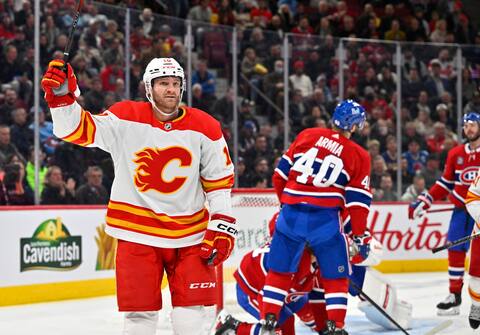 HKN-HKO-SPO-CALGARY-FLAMES-V-CHICAGO-BLACKHAWKS