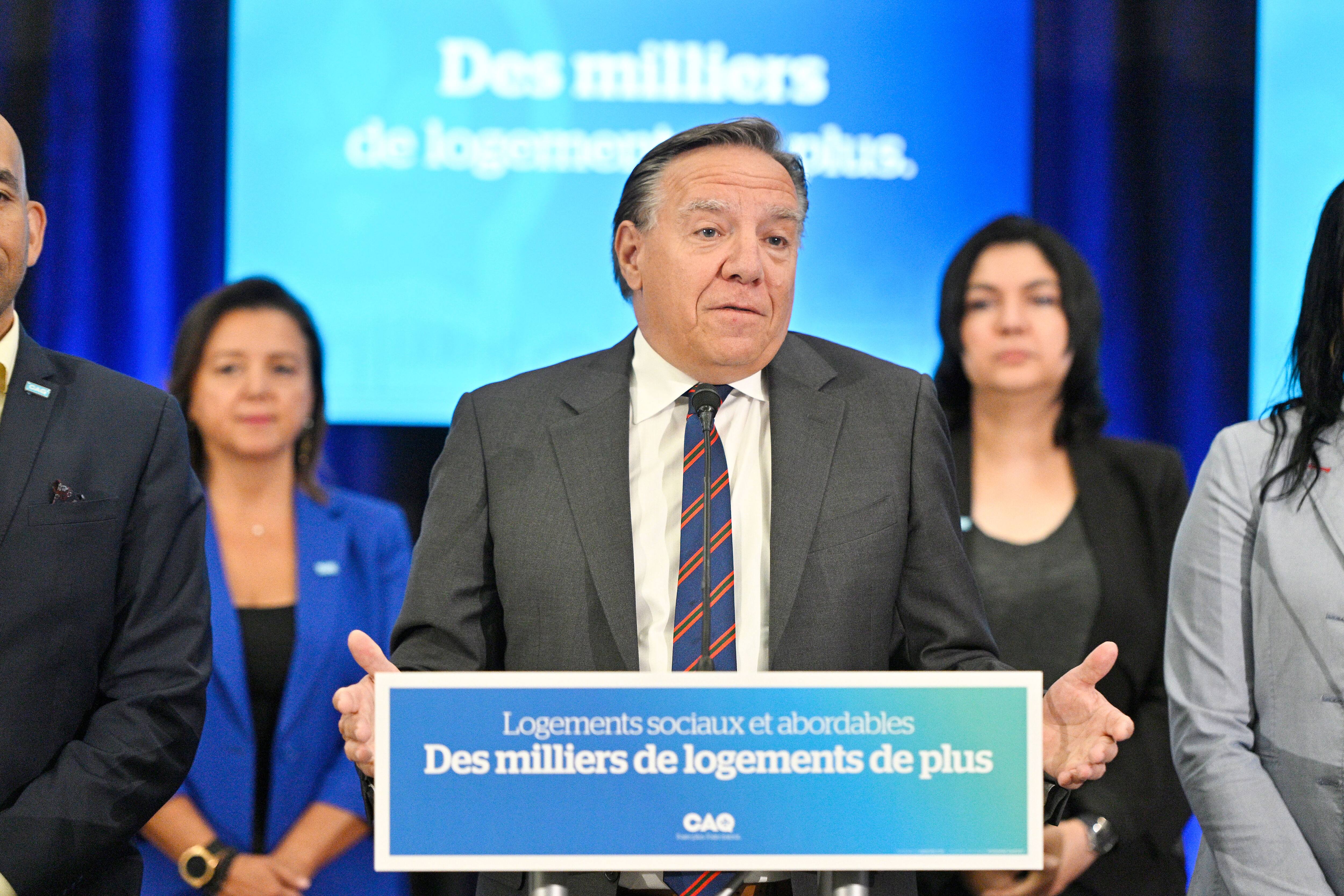 Pendant la dernière campagne électorale dont lors de son passage à Laval le 12 août dernier, la Coalition Avenir Québec et son chef François Legault a promis d’investir 1,8 G$ pour créer 11 700 unités de logements abordables et sociaux en quatre ans.