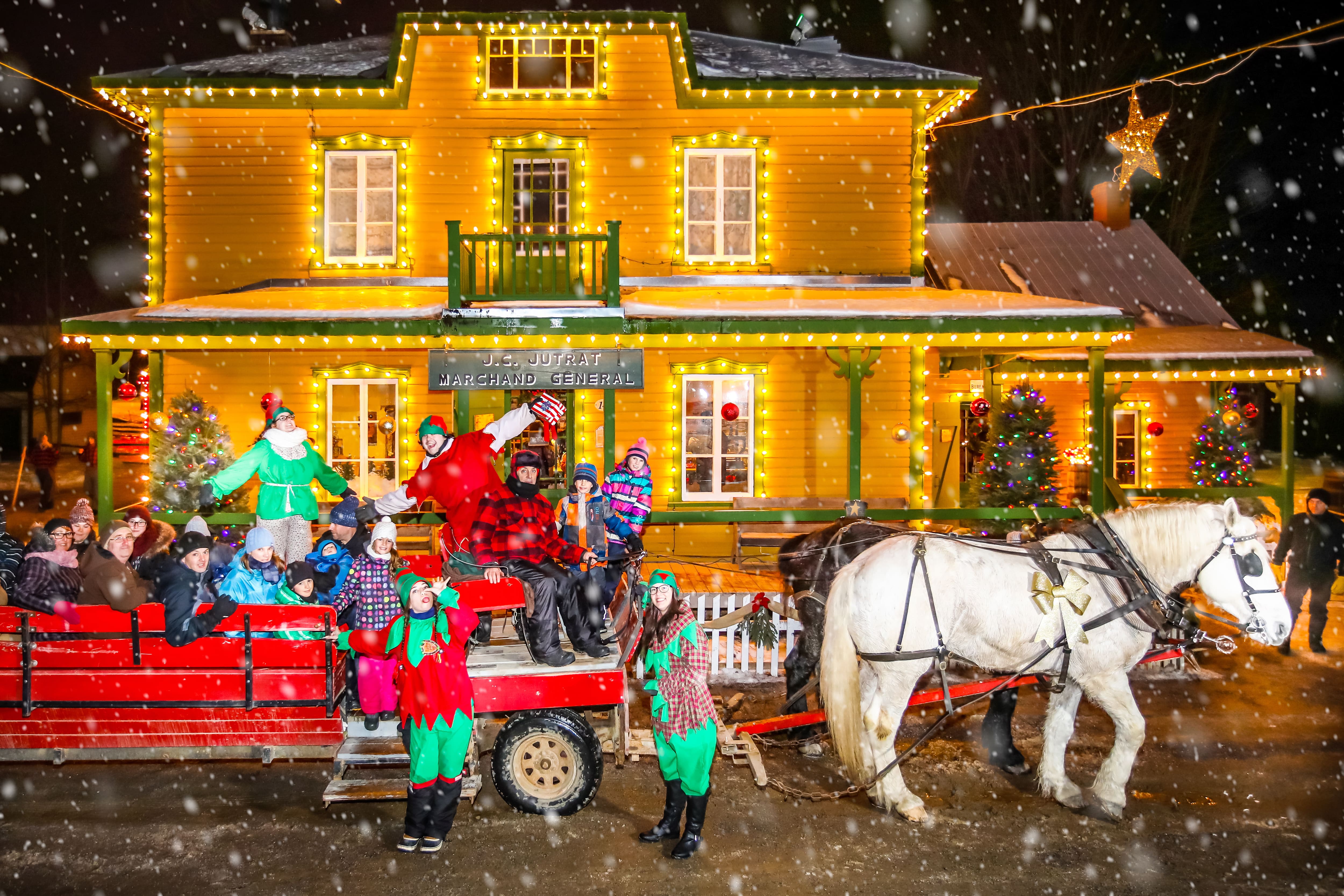 L’ambiance des fêtes d’autrefois au Village illuminé JDM