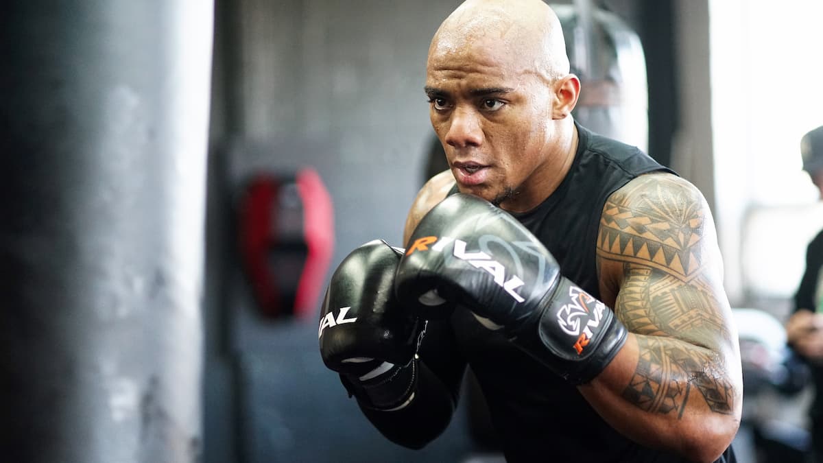 Oscar Rivas Boxrec Oscar Rivas: champion... et pas une cenne | JDM
