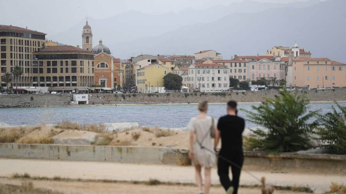 Détonation mystérieuse: une météorite entendue en Méditerranée?