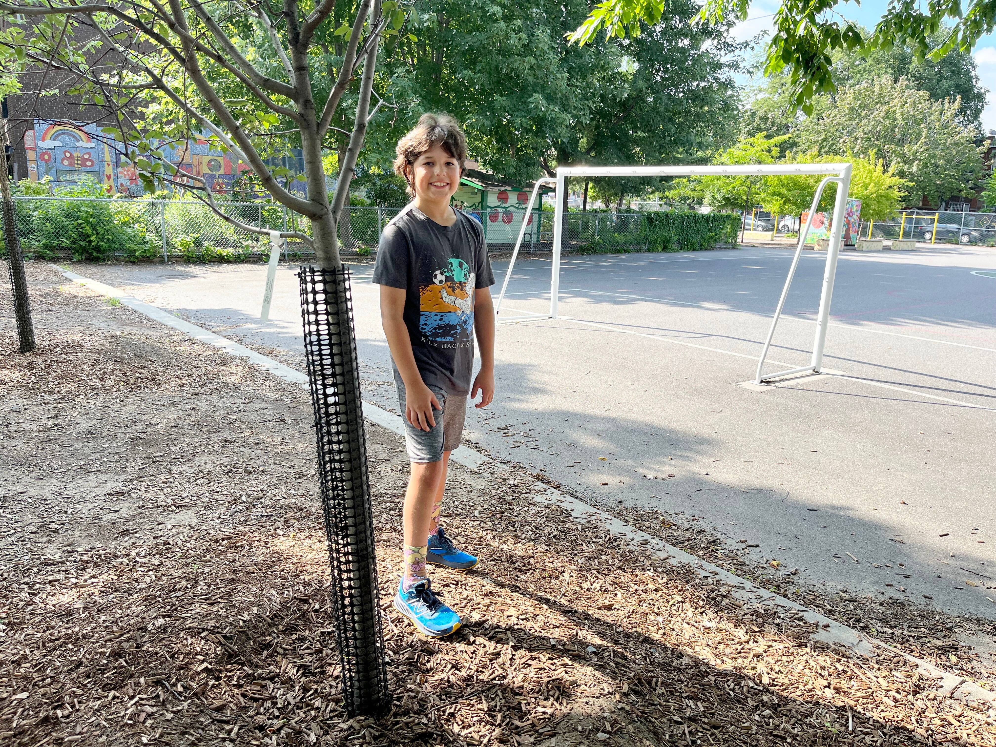 Un gar&ccedil;on de 10 ans a convaincu son &eacute;cole primaire d&rsquo;embellir sa cour d&rsquo;&eacute;cole et voici comment