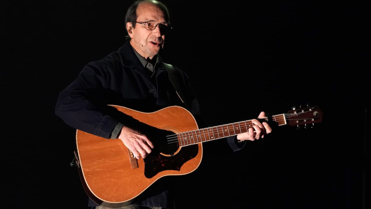 Super voyage dans le temps: Michel Rivard a revisité ses 50 ans de ...