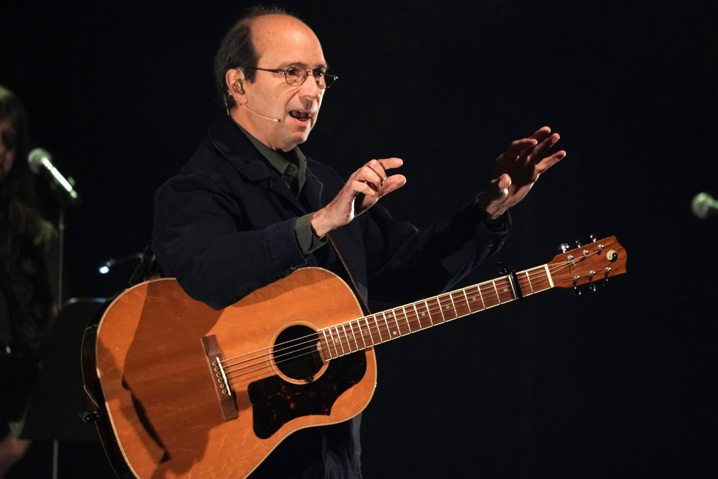 Super voyage dans le temps: Michel Rivard a revisité ses 50 ans de ...