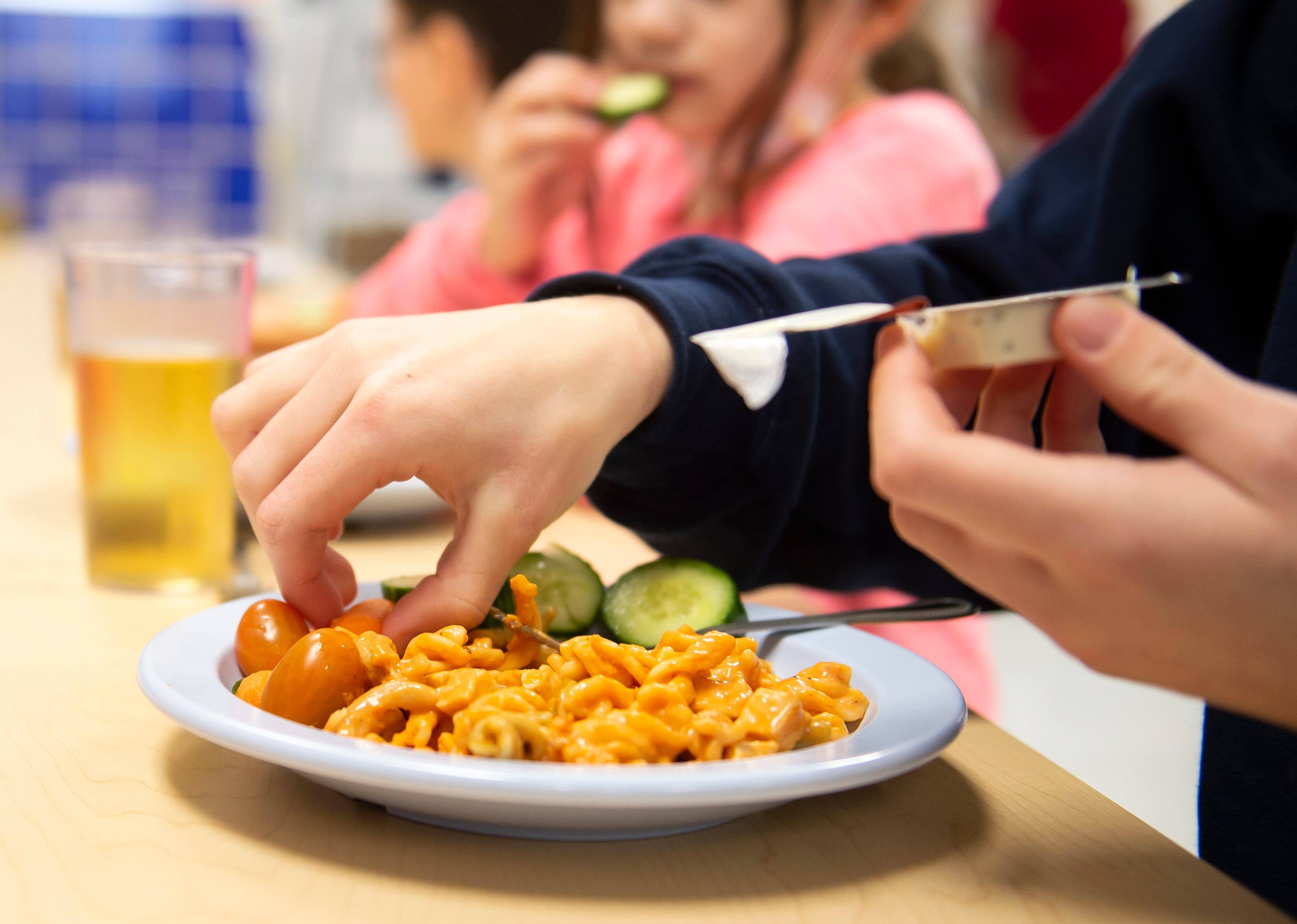 Encore plus d&rsquo;&eacute;coliers iront &agrave; l&rsquo;&eacute;cole le ventre vide, s&rsquo;inqui&egrave;tent des organismes