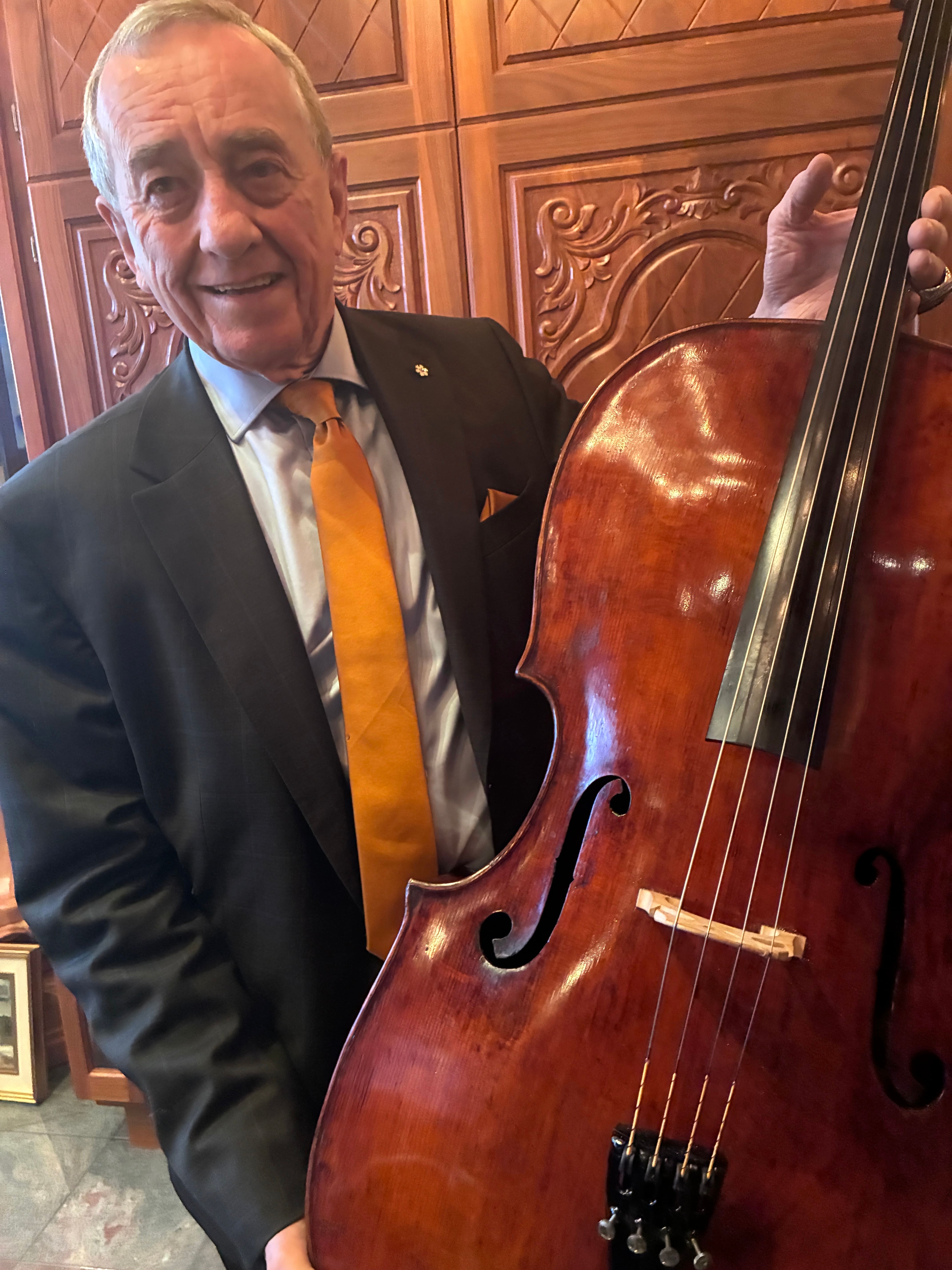 Une collection unique au monde de stradivarius se trouve &agrave; Drummondville et &laquo;Le Journal&raquo; s&rsquo;y est rendu