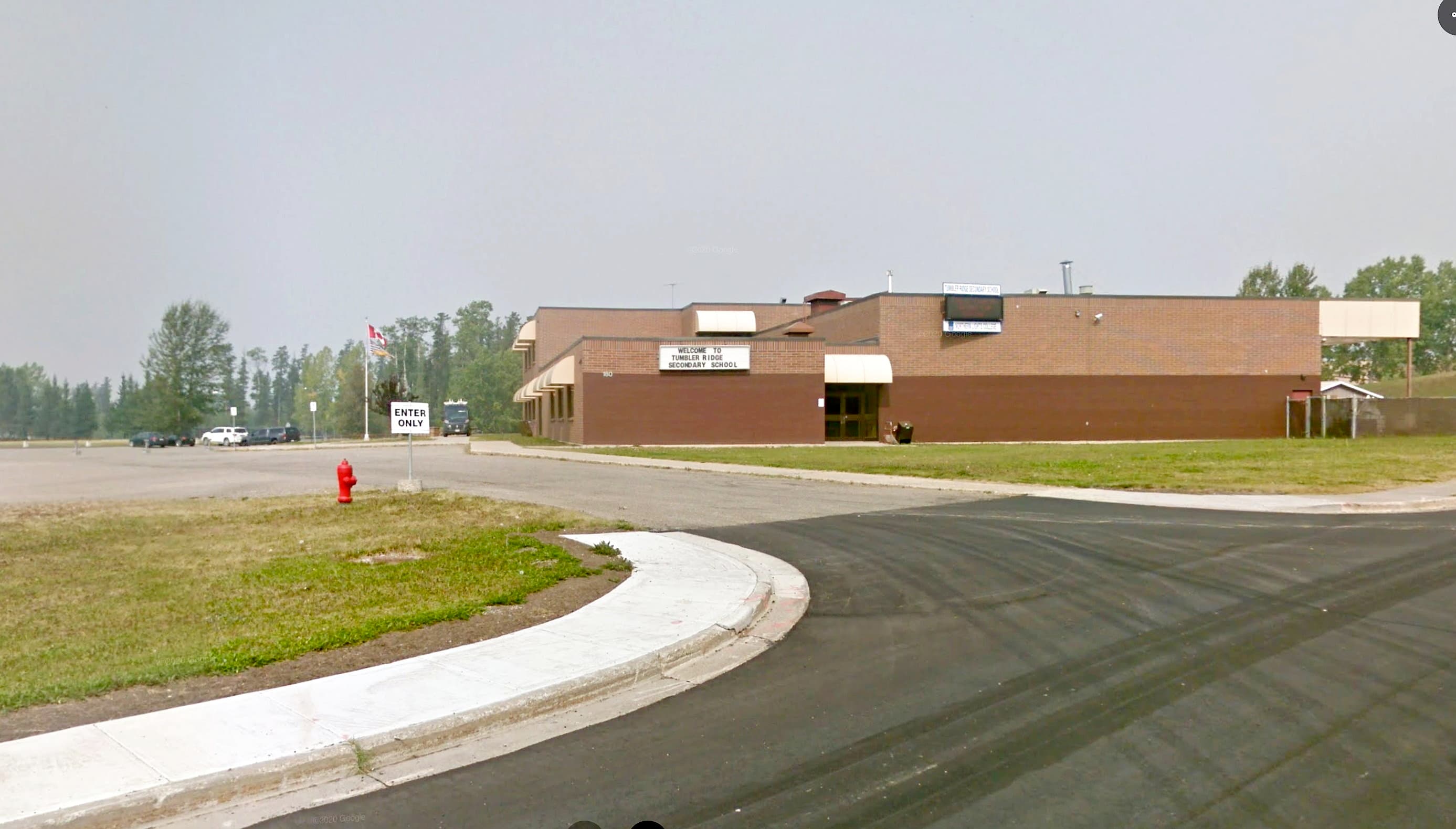 Tuerie de masse: l’école de Tumbler Ridge sera démolie