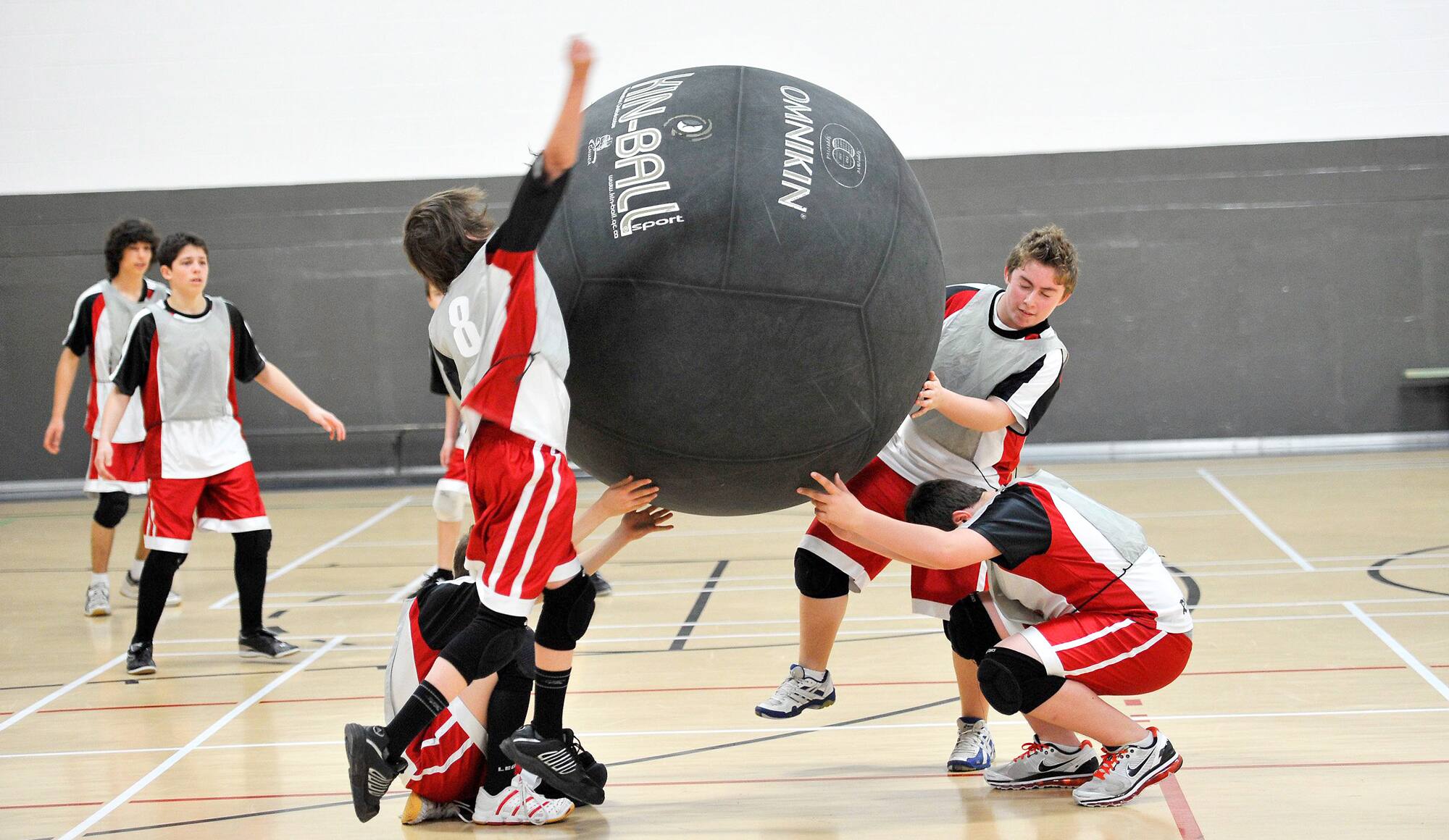 Il veut freiner le «déclin atroce» du kinball au Québec JDQ