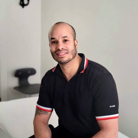 โIn life, there are always ways, there are only solutions. I had to face a lot of negative to realize it, but now I see it,โ says Jonathan Benjamin.