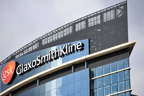The headquarters of GSK, in London, Great Britain, a few months before the multinational changes its name, to shorten it, in 2022.