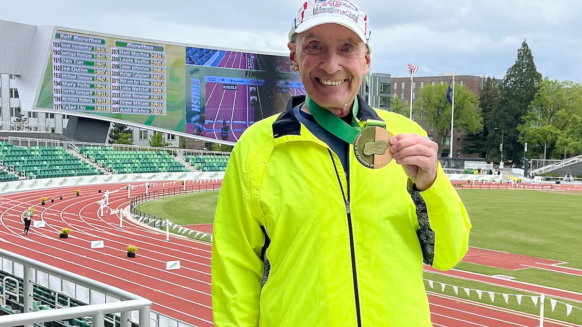 À 67 ans, ce coureur aguerri de Québec fait partie d'un club sélect: il a couru un marathon dans chaque État américain