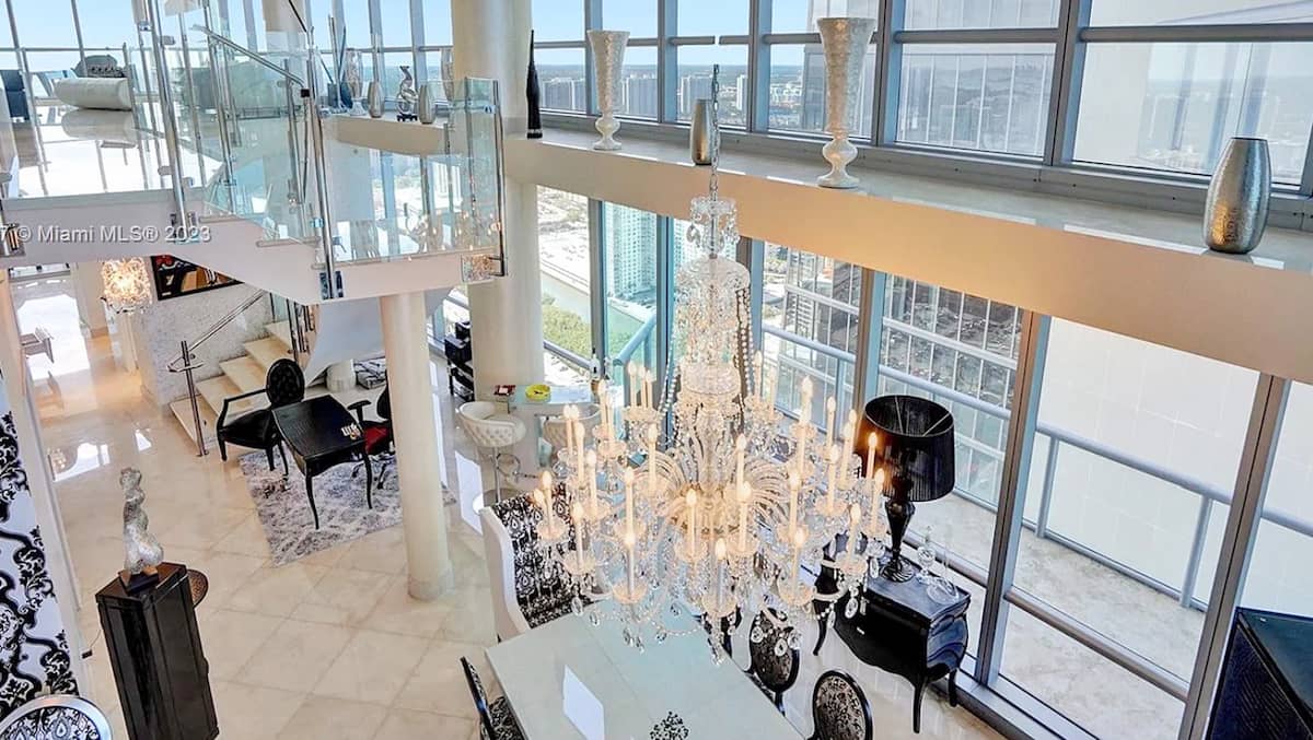 Affiché à 6,9 M$ US, le penthouse floridien de Stéphan Huot vendu pour presque moitié moins