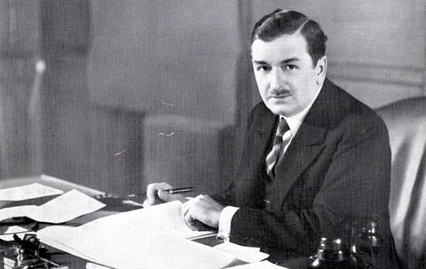 Maurice Duplessis was at the origin of the merger of the Conservative Party and the ALN which gained the National Union in 1935.