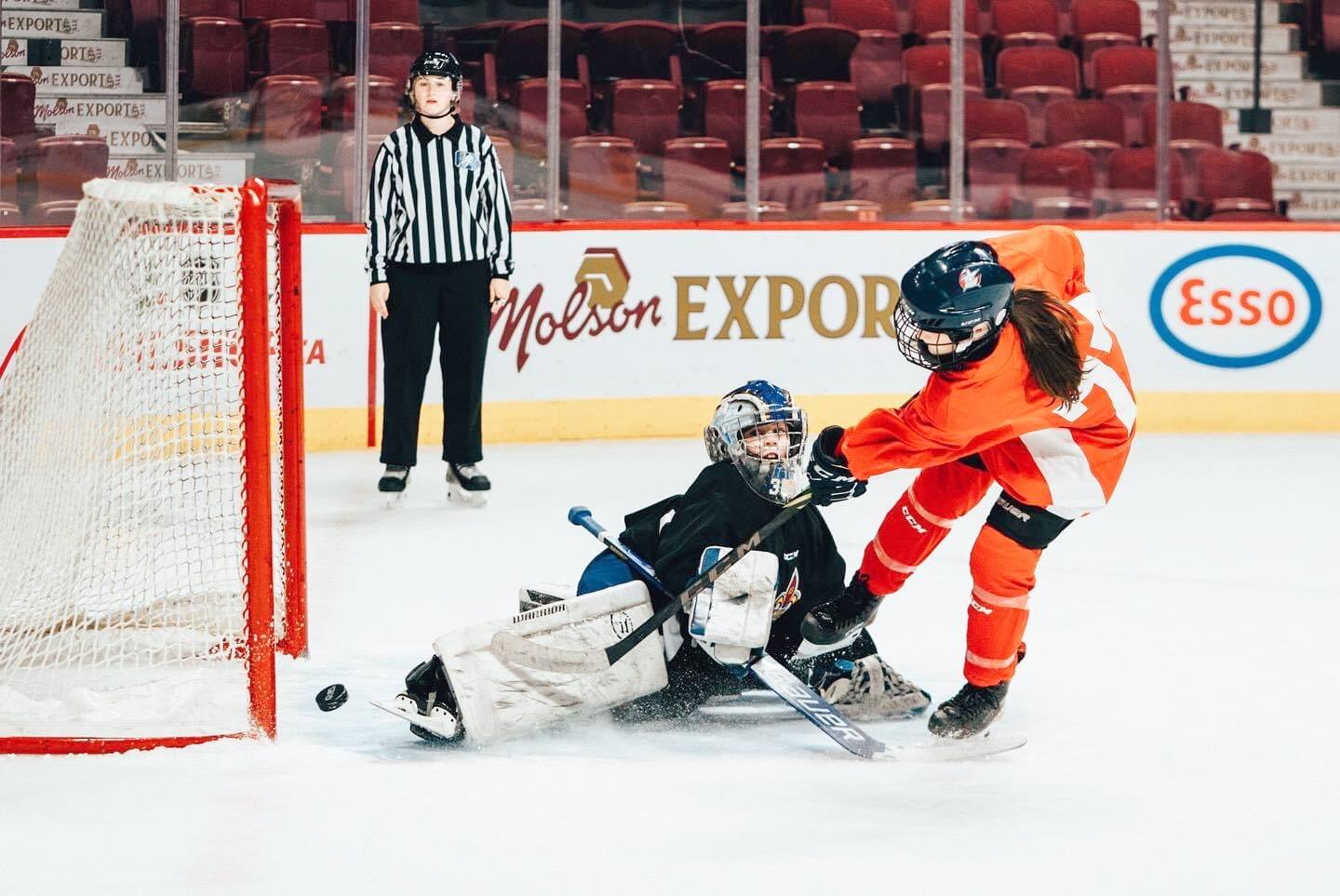 Tournoi entièrement arbitré par des femmes: Caroline Ouellette donne l ...